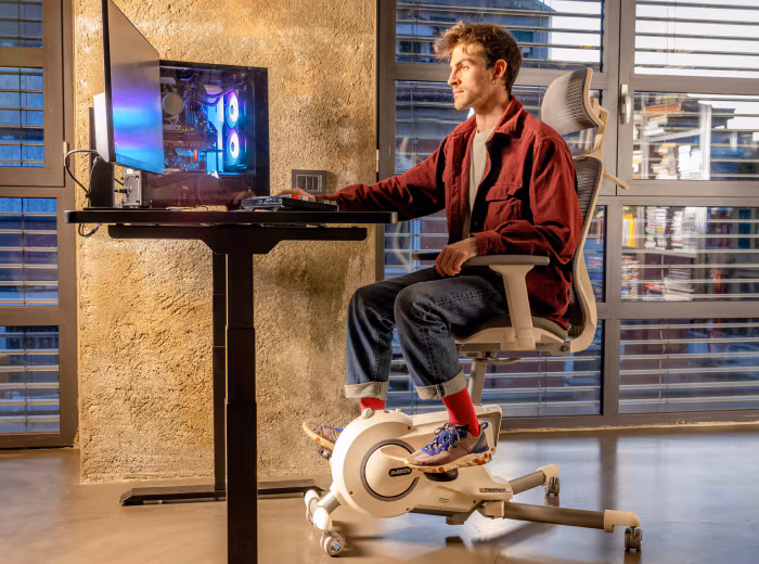 FlexiSpot V6 Intelligent Fitness Office Chair